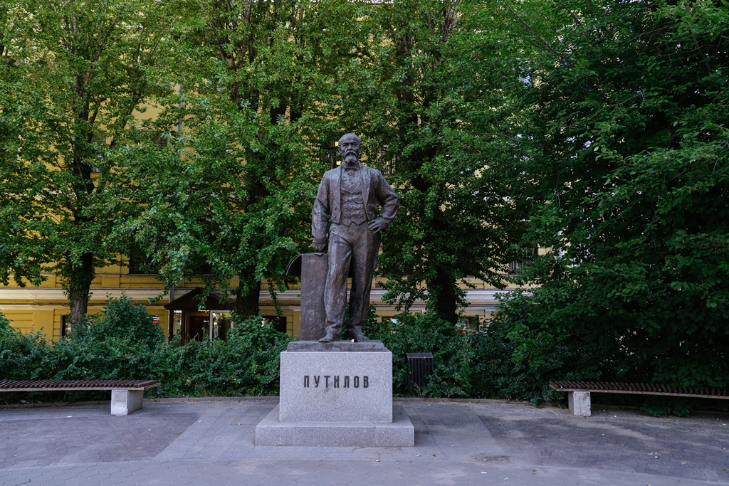 Церковь святителя Николая Чудотворца и св. мученицы царицы Александры