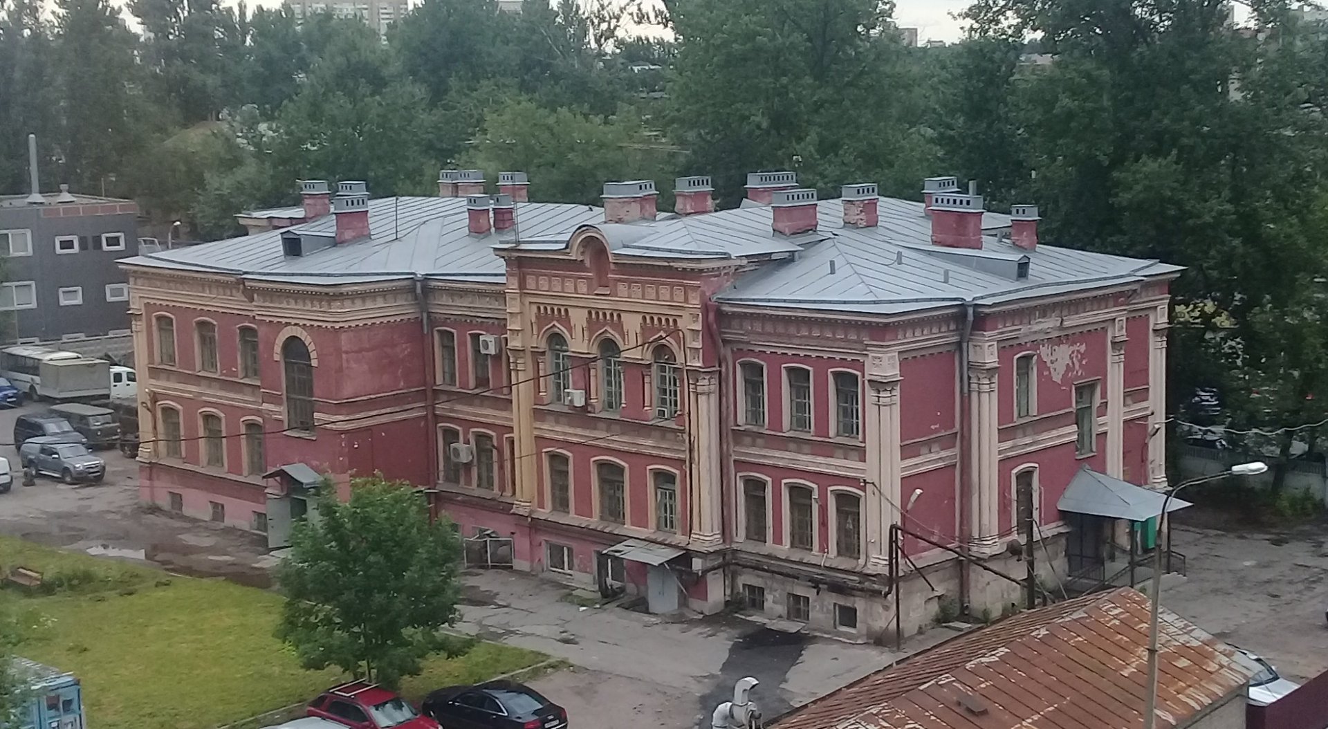 Здание приюта и богадельни  Николаевского православного братства