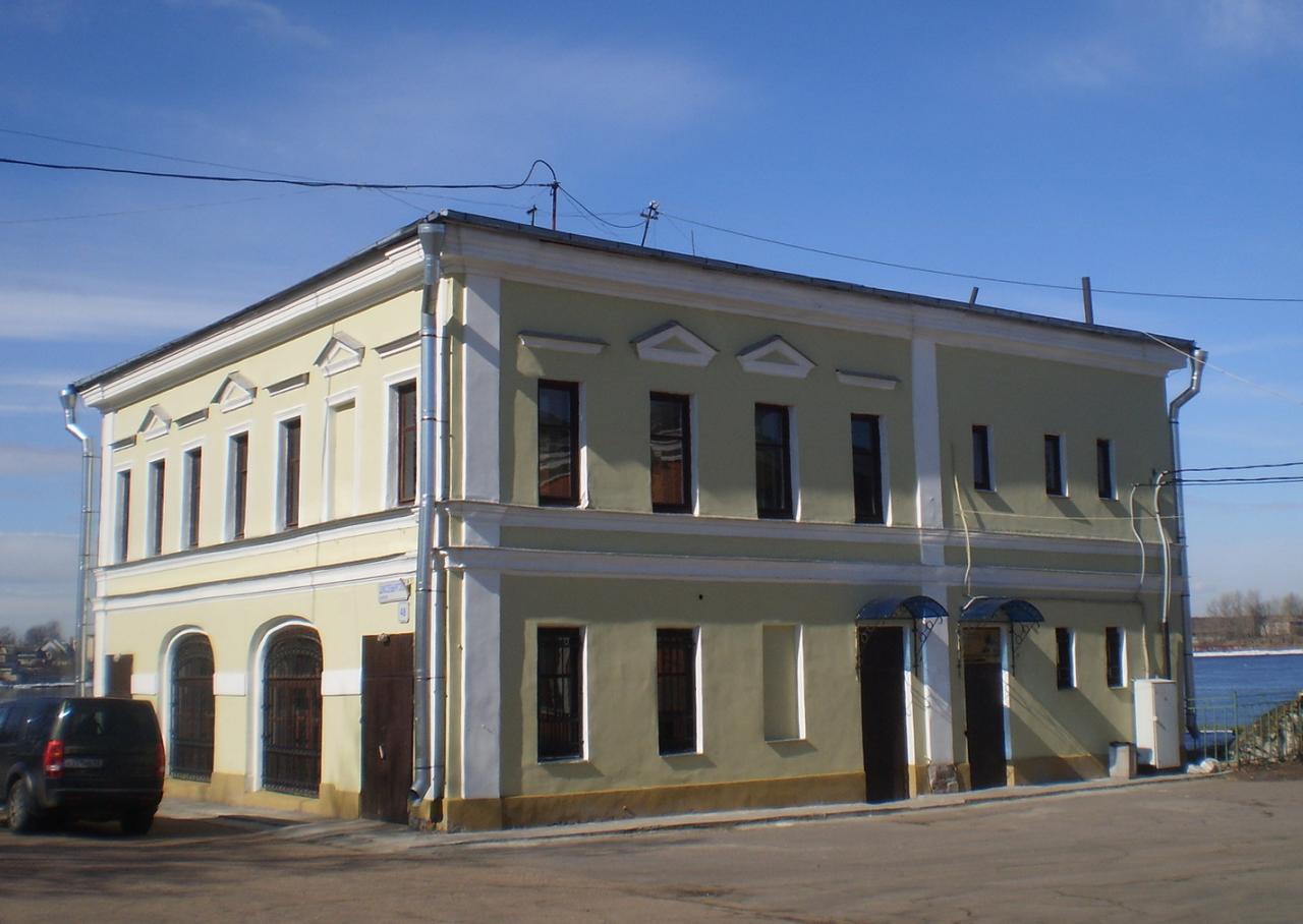 Торговое здание (лавки и харчевня) в Усть-Ижоре