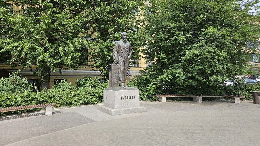Церковь святителя Николая Чудотворца и св. мученицы царицы Александры