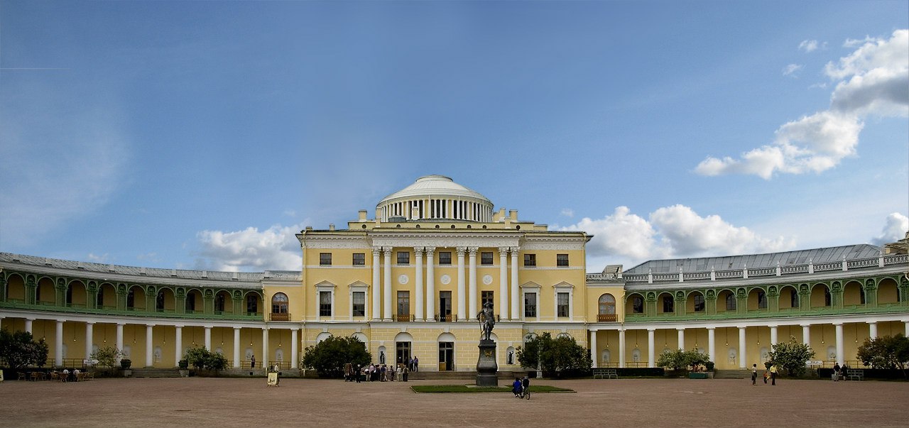 Павловский (Большой) дворец