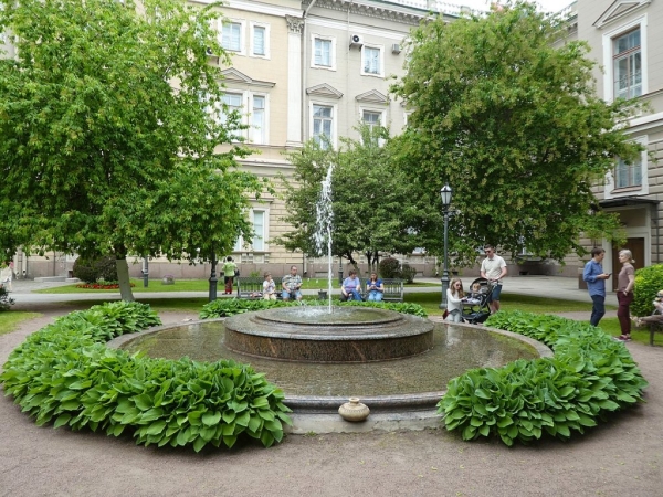 Сад Мариинского дворца. Премьера!