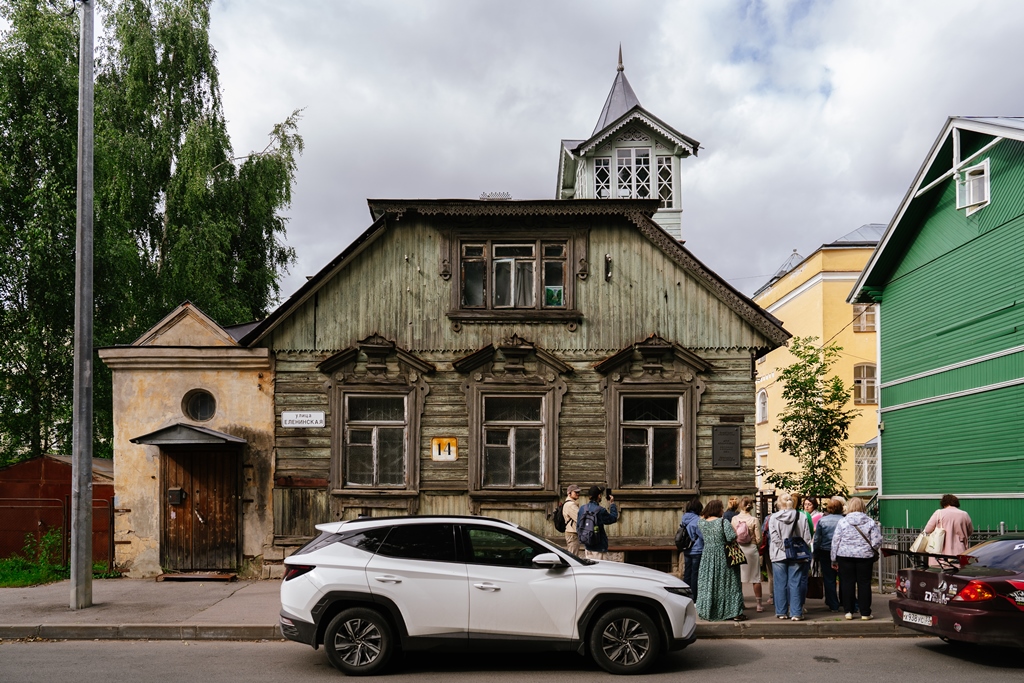Дом контр-адмирала П.Ф.Анжу с флигелем
