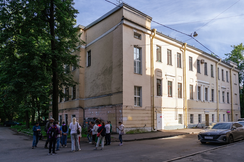 Церковь святителя Николая Чудотворца и св. мученицы царицы Александры