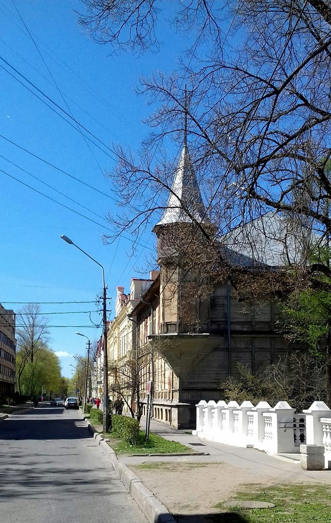 Дом контр-адмирала П.Ф.Анжу с флигелем