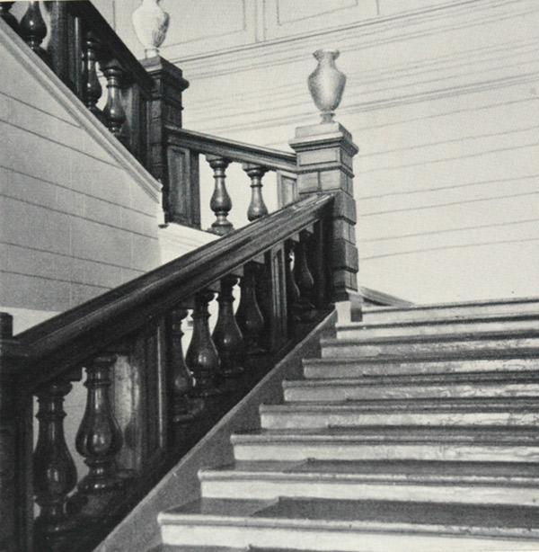 Дворец И.И. Шувалова историческое фото интерьера 2.jpg