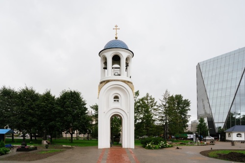 «Джаз предместий приветствует нас…»