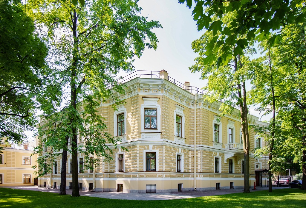 Особняк военного министра