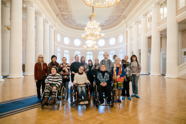Экскурсия в Таврический дворец для людей с ограниченными возможностями здоровья