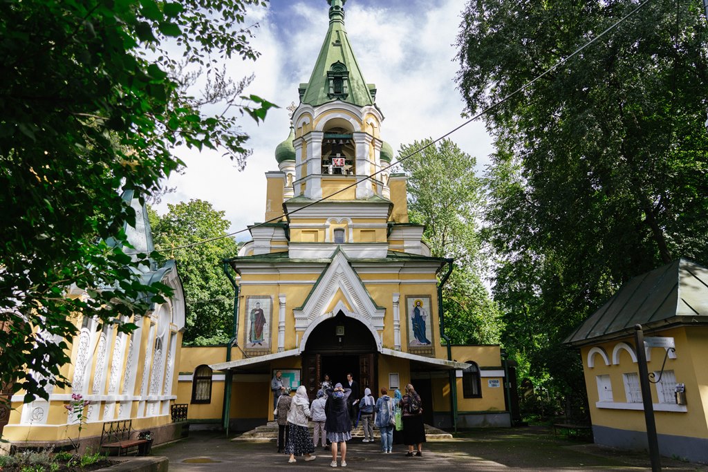 Церковь Святого праведного Иова Многострадального («Крюковская») с часовней