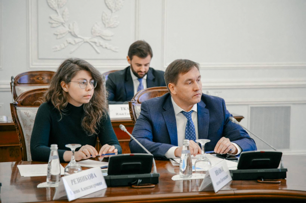 Антон Иванов принял участие в совещании с губернатором Санкт-Петербурга